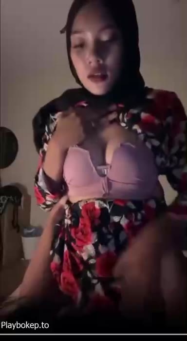 Video ABG Viral hijab Trending bergoyang di atas ranjang posisi ngulek New Top 2025